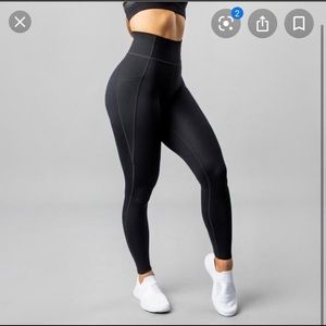 Alphalux Black Leggings